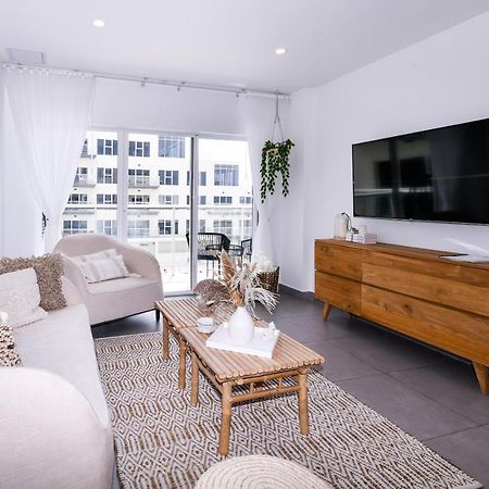 Stylish Luxury Condo, Central Location, Ocean View, Pool, Gym Οράνχεσταντ Εξωτερικό φωτογραφία