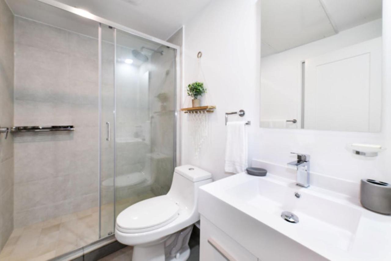 Stylish Luxury Condo, Central Location, Ocean View, Pool, Gym Οράνχεσταντ Εξωτερικό φωτογραφία
