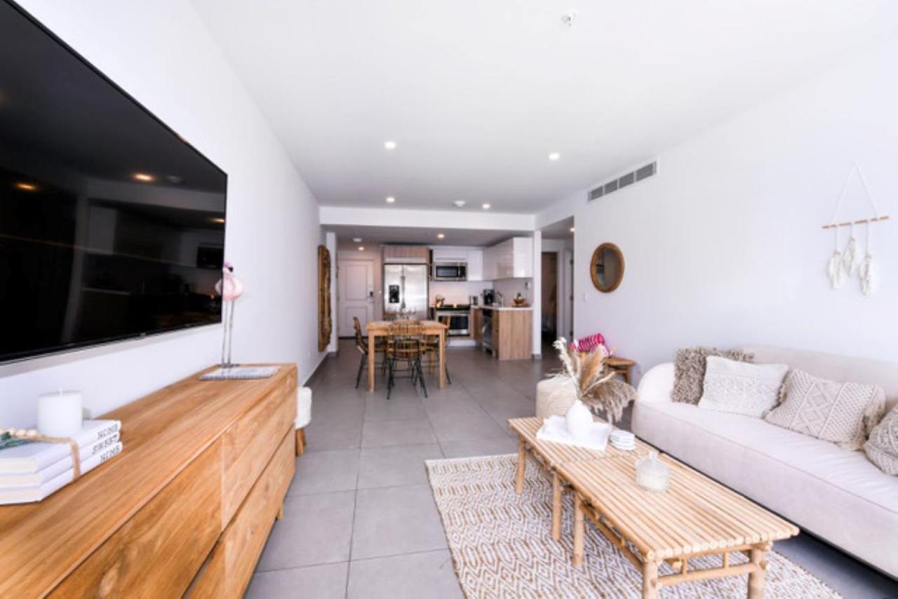 Stylish Luxury Condo, Central Location, Ocean View, Pool, Gym Οράνχεσταντ Εξωτερικό φωτογραφία