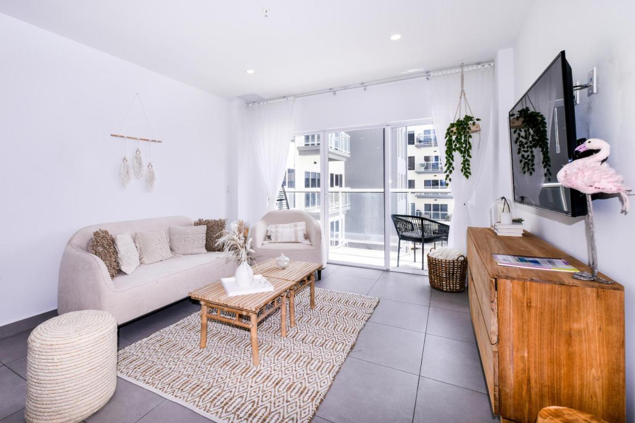 Stylish Luxury Condo, Central Location, Ocean View, Pool, Gym Οράνχεσταντ Εξωτερικό φωτογραφία